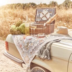 Picknickdecke L 175 X B 154cm BETWEEN FLOWERS In Creme -Einrichtungsserien Geschäft butlers picknickdecke l 175 x b 154cm between flowers in creme 7