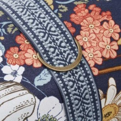 Picknickdecke L 175 X B 154cm BETWEEN FLOWERS In Dunkelblau -Einrichtungsserien Geschäft butlers picknickdecke l 175 x b 154cm between flowers in dunkelblau 5