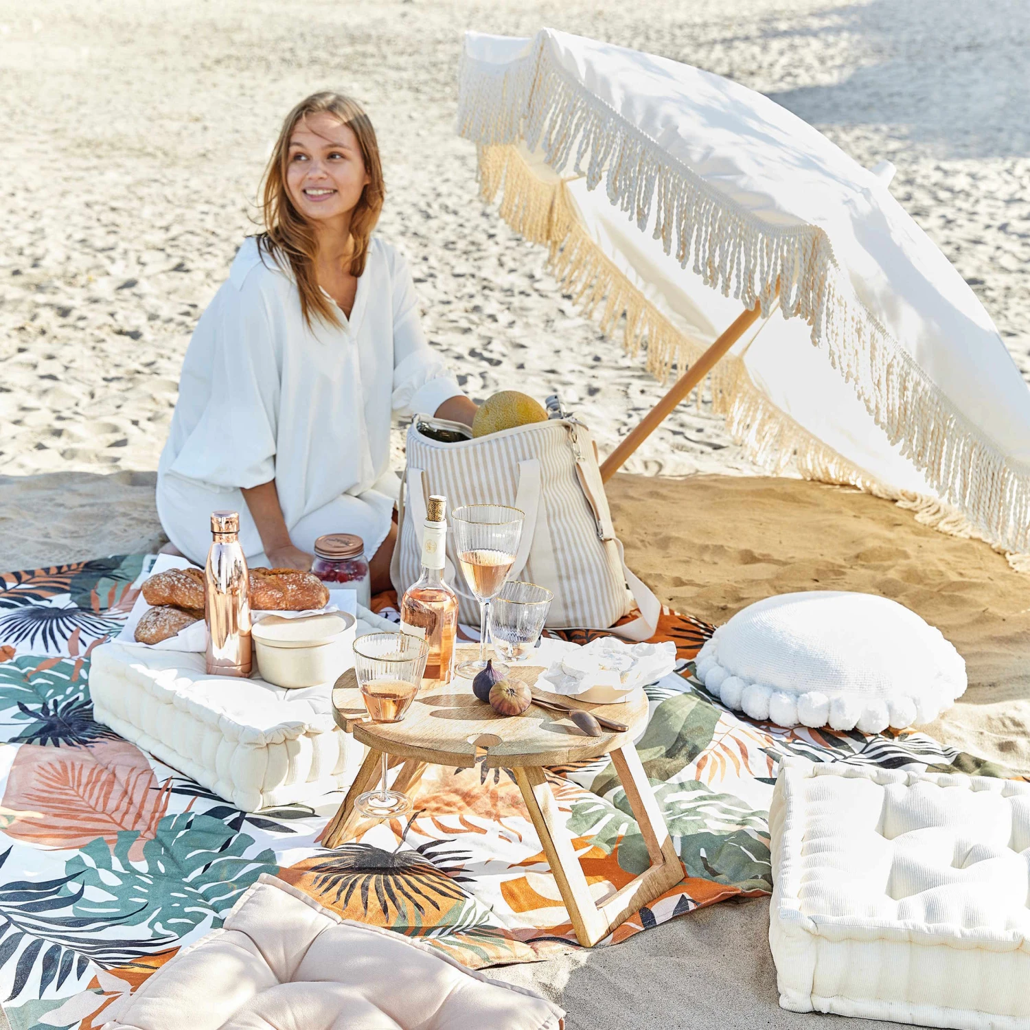 Strandschirm mit Fransen Ø180cm BOHO LOUNGE in Creme Strandschirm Mit Fransen Ø180cm BOHO LOUNGE In Creme -Einrichtungsserien Geschäft butlers strandschirm mit fransen o180cm boho lounge in creme 1